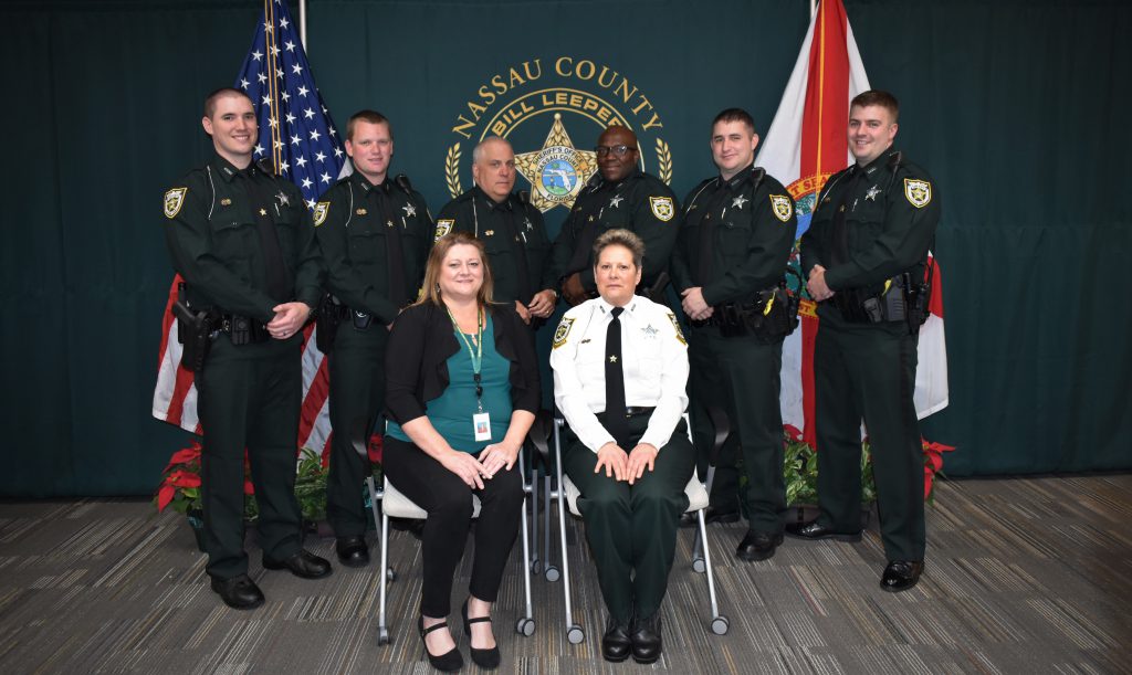 Swearing-in photo of new employees